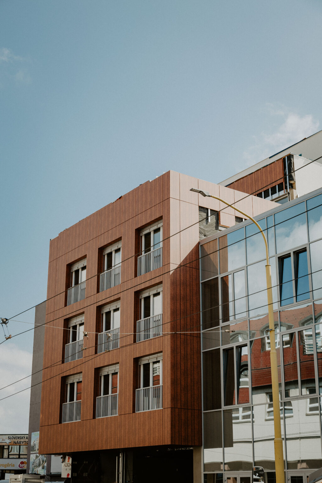 Aerial photo of an apartment building – Flydrone real estate photography